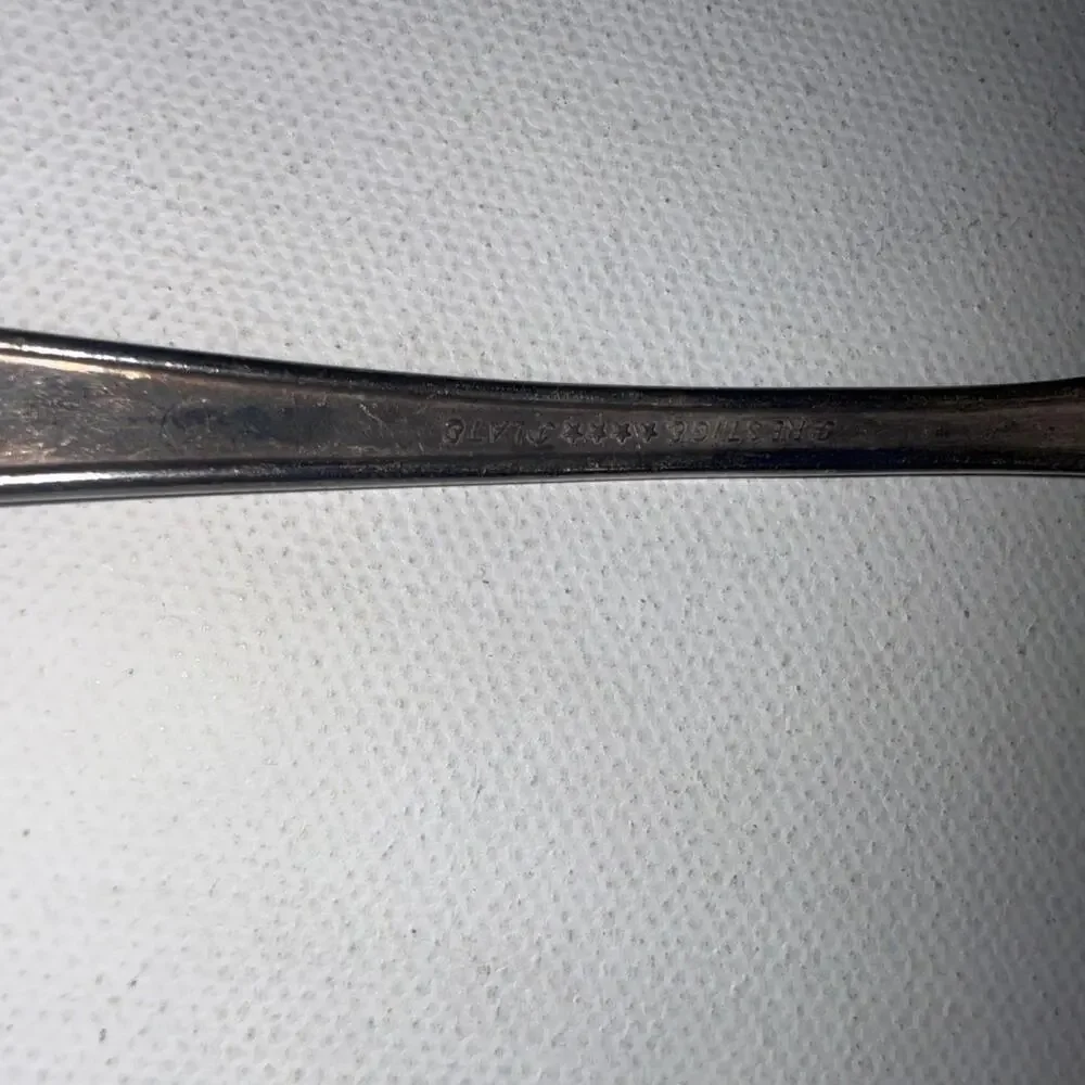 Oneida DISTINCTION Silver Plate Prestige 1951 Silverware Flatware Tarnished Read